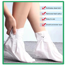 Load image into Gallery viewer, Celebrity Secret Exfoliating Foot Mask Socks to Repair Cracked Heels.